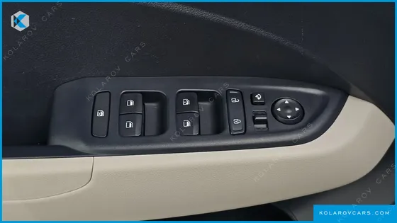HYUNDAI VENUE 1,6 PREMIUM