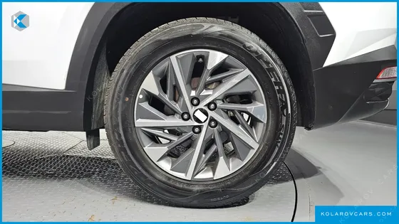 HYUNDAI TUCSON GASOLINE 1.6 TURBO 2WD