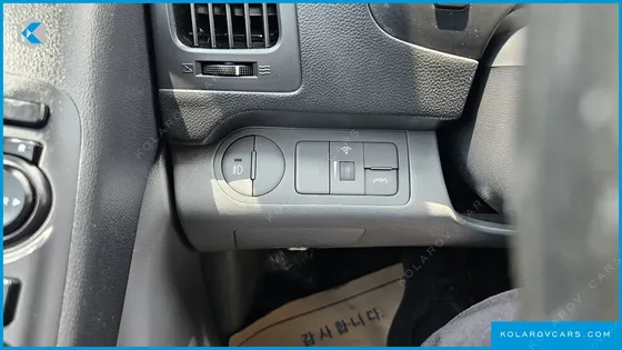 HYUNDAI STAREX 12-SEATER WAGON