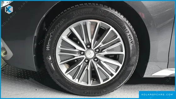 HYUNDAI GRANDEUR EXCLUSIVE