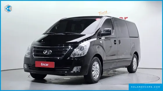 HYUNDAI STAREX 5-SEATER VAN