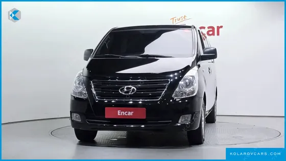 HYUNDAI STAREX 5-SEATER VAN