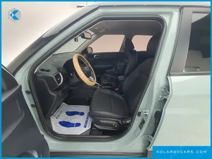 HYUNDAI VENUE 1,6 PREMIUM