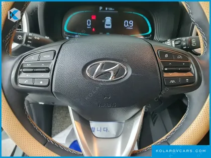 HYUNDAI VENUE 1,6 PREMIUM