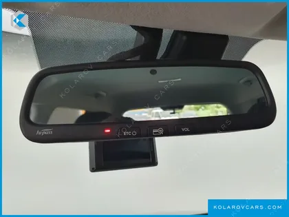 HYUNDAI VENUE 1,6 PREMIUM