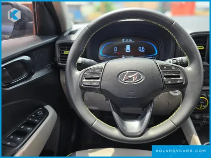 HYUNDAI VENUE 1.6 FLUX
