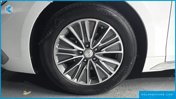 HYUNDAI GRANDEUR EXCLUSIVE