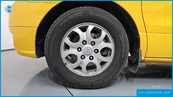 HYUNDAI STAREX GUARD CAR OF CHILDREN