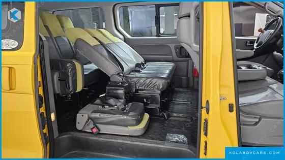 HYUNDAI STAREX GUARD CAR OF CHILDREN
