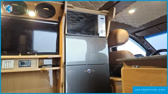 HYUNDAI STAREX 4WD CAMPING CAR