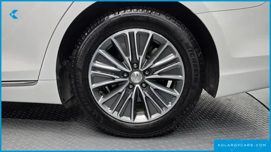 HYUNDAI GRANDEUR EXCLUSIVE