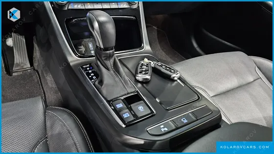 HYUNDAI GRANDEUR PREMIUM