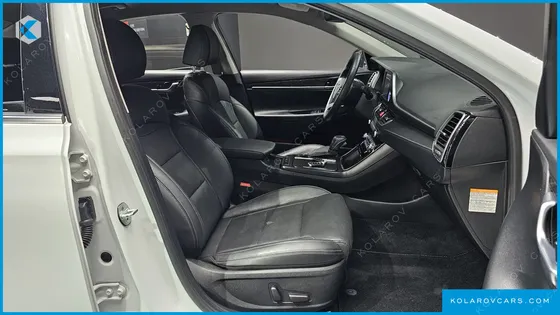 HYUNDAI GRANDEUR PREMIUM