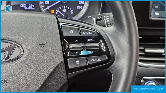 HYUNDAI GRANDEUR PREMIUM
