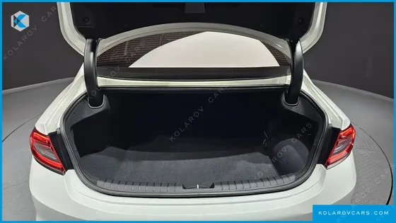 HYUNDAI GRANDEUR PREMIUM