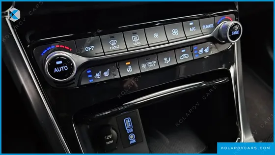 HYUNDAI GRANDEUR PREMIUM