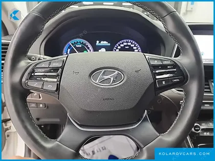 HYUNDAI GRANDEUR EXCLUSIVE