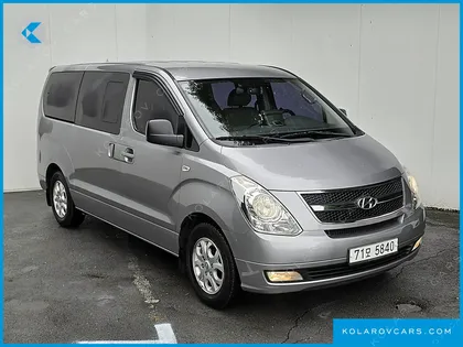 HYUNDAI STAREX 11-SEATER WAGON
