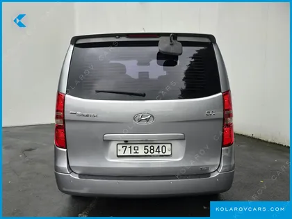 HYUNDAI STAREX 11-SEATER WAGON