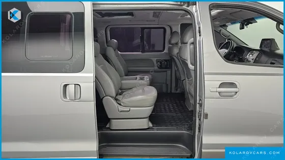 HYUNDAI STAREX 11-SEATER WAGON HVX