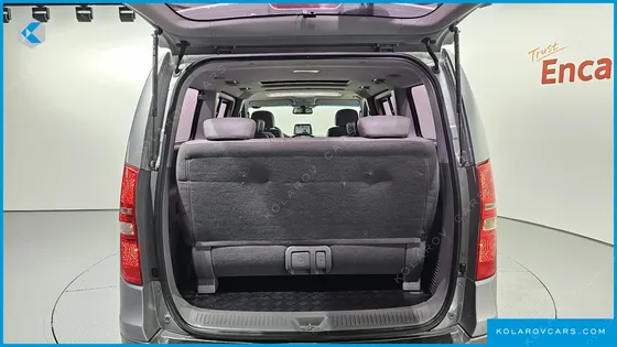 HYUNDAI STAREX 11-SEATER WAGON HVX