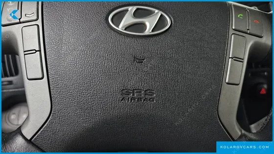 HYUNDAI STAREX 11-SEATER WAGON HVX