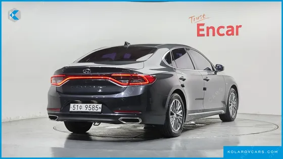 HYUNDAI GRANDEUR PREMIUM