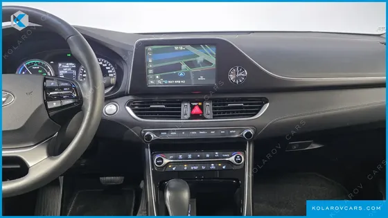 HYUNDAI GRANDEUR PREMIUM
