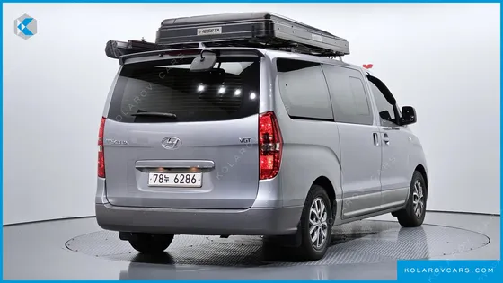 HYUNDAI STAREX 11-SEATER WAGON