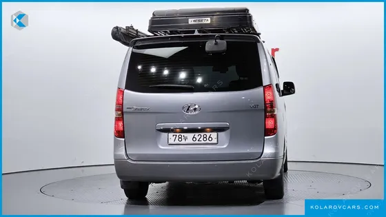 HYUNDAI STAREX 11-SEATER WAGON