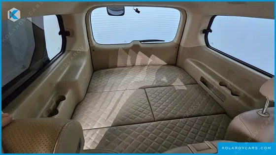 HYUNDAI STAREX 11-SEATER WAGON