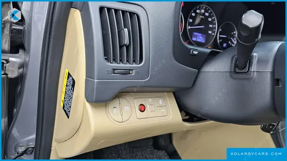 HYUNDAI STAREX 11-SEATER WAGON