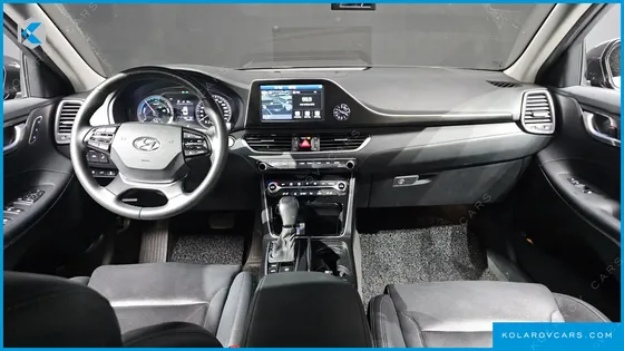 HYUNDAI GRANDEUR EXCLUSIVE
