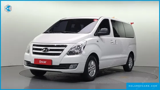 HYUNDAI STAREX 5-SEATER VAN