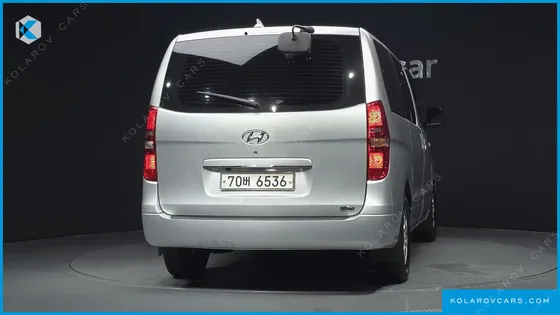 HYUNDAI STAREX 12-SEATER WAGON