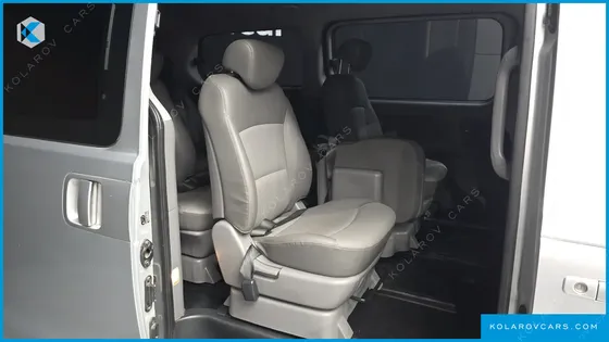 HYUNDAI STAREX 12-SEATER WAGON