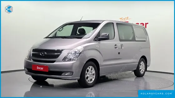 HYUNDAI STAREX 5-SEATER VAN