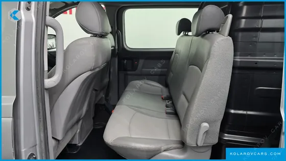 HYUNDAI STAREX 5-SEATER VAN
