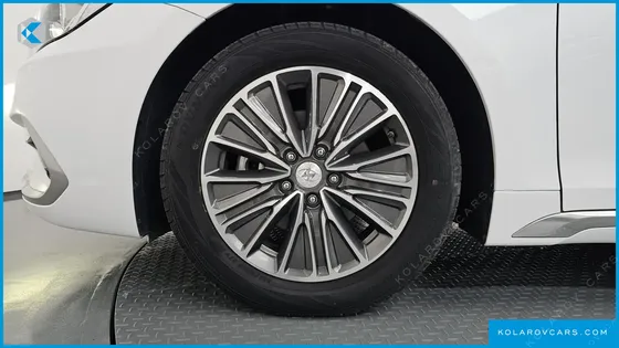 HYUNDAI GRANDEUR EXCLUSIVE