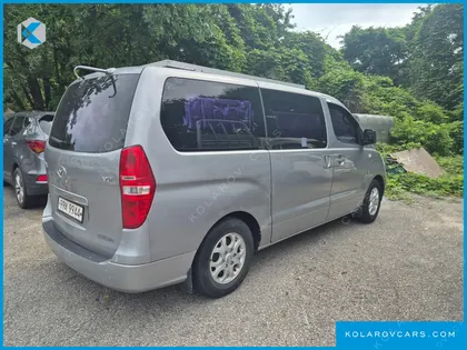 HYUNDAI STAREX CAMPING CAR