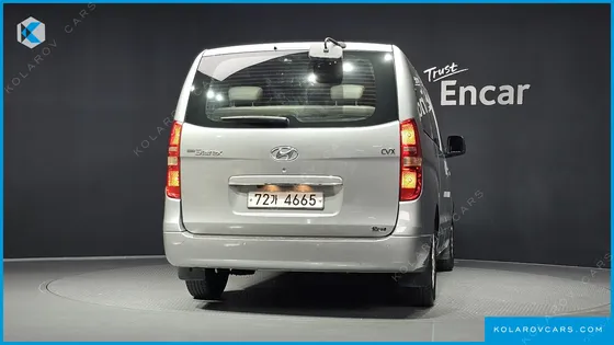 HYUNDAI STAREX 12-SEATER WAGON