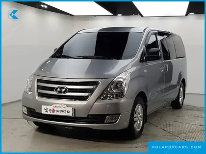 HYUNDAI STAREX 5-SEATER VAN
