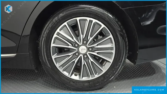 HYUNDAI GRANDEUR EXCLUSIVE