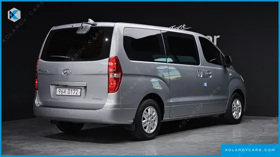 HYUNDAI STAREX 3-SEATER VAN