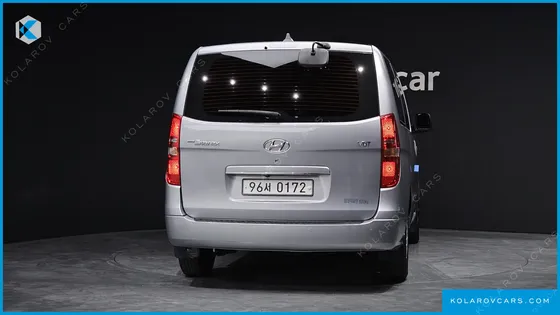 HYUNDAI STAREX 3-SEATER VAN