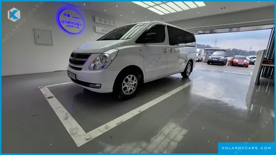HYUNDAI STAREX 3-SEATER VAN