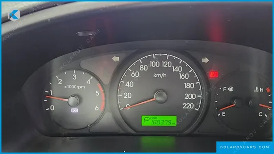 HYUNDAI STAREX 3-SEATER VAN