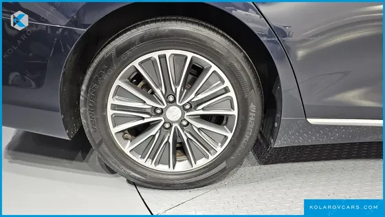 HYUNDAI GRANDEUR EXCLUSIVE