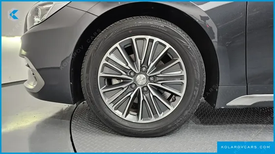 HYUNDAI GRANDEUR EXCLUSIVE