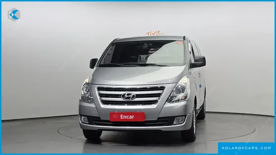 HYUNDAI STAREX 3-SEATER VAN